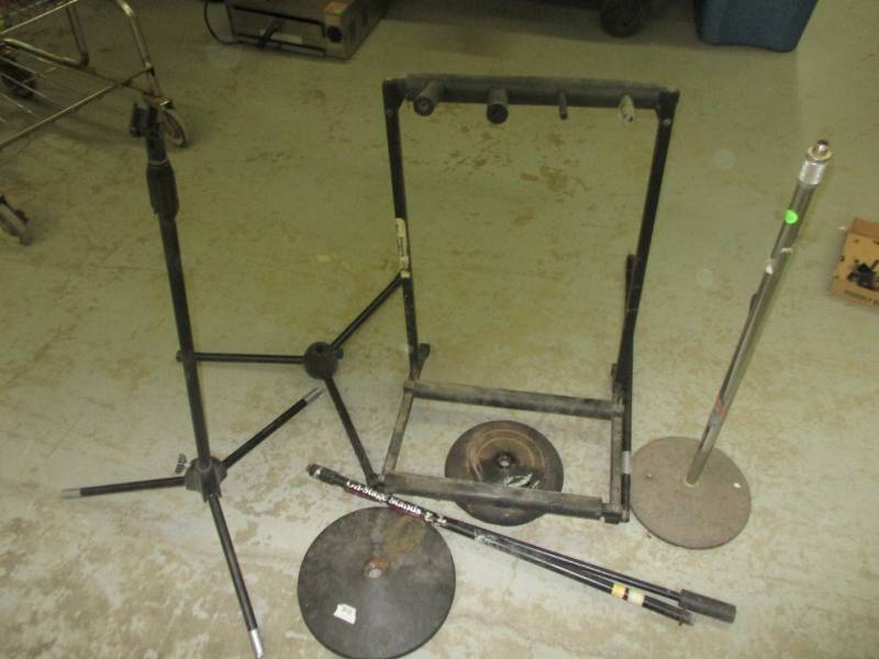 lot 121 image: Musical Stands and Guitar Stand
