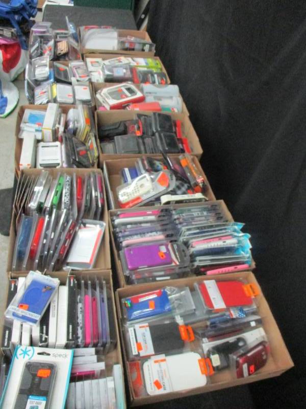 lot 122 image: all the different cell phone covers