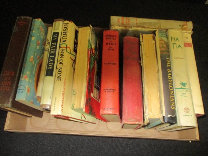 lot 132 image: Older Books also good for decorating