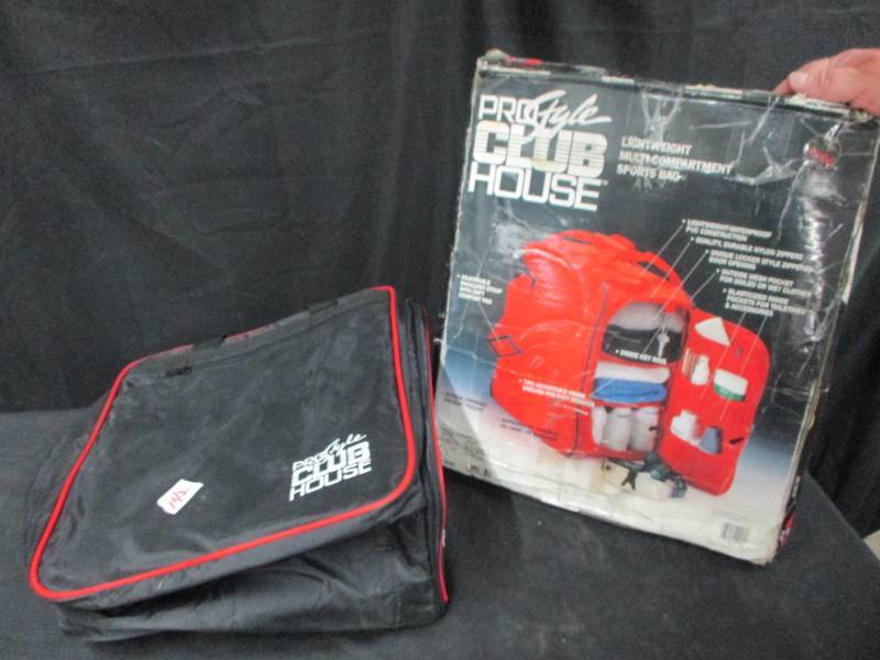 lot 142 image: Locker Bags