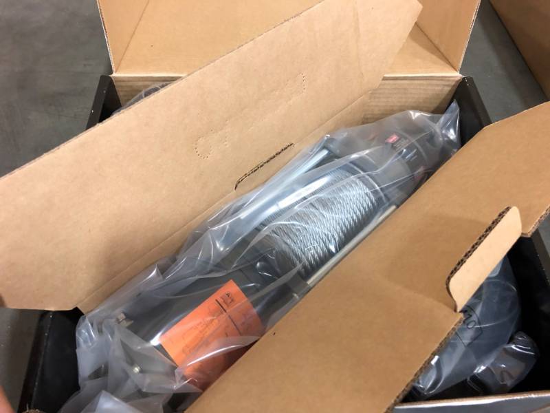 lot 428 image: Warn Winch- Vantage 4000 - New In Box