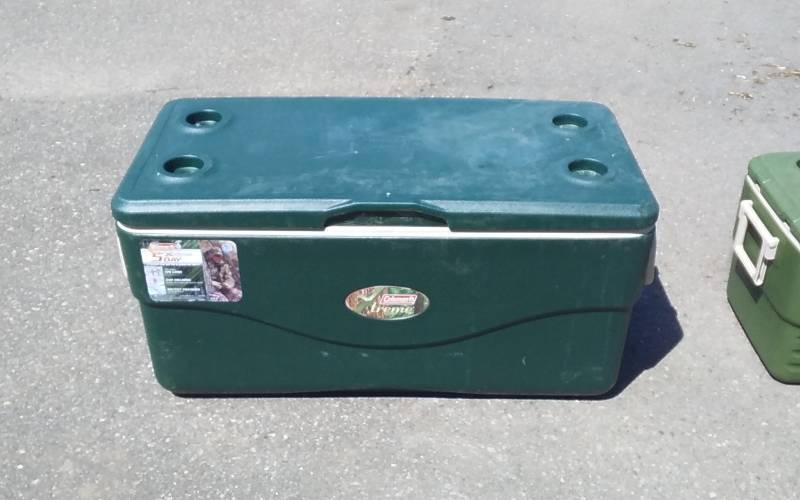 lot 5 image: Coleman Extreme 5 Day Cooler 120 Quart