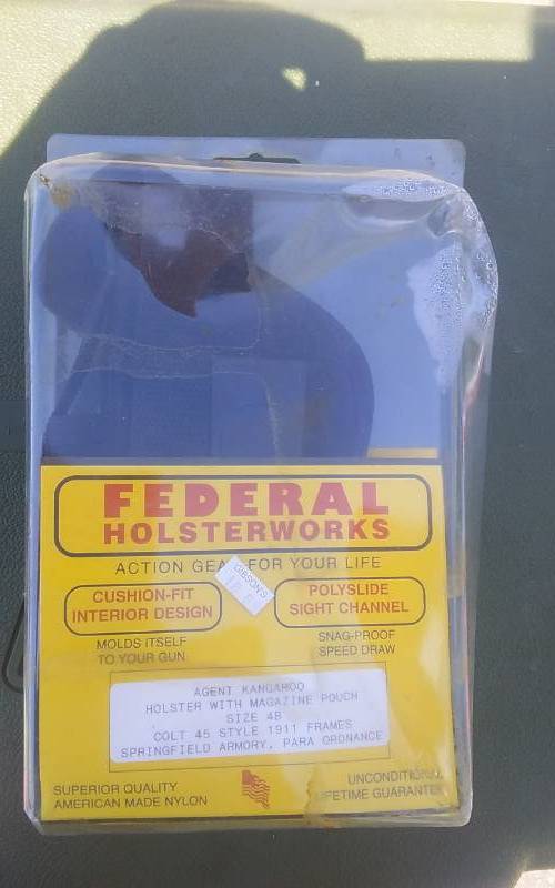 lot 13 image: Federal Holster Size 48, Fits Colt 45 Style 1911
