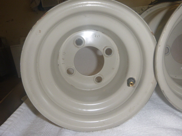lot 7 image: Golf Cart Tire Rims