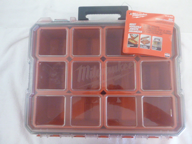 lot 39 image: Milwaukee 20 Jobsite Organizer