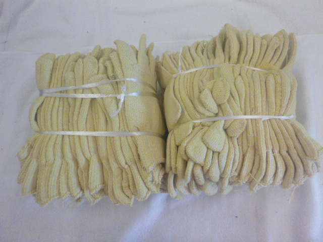 lot 60 image: 2 Dozen Work Gloves