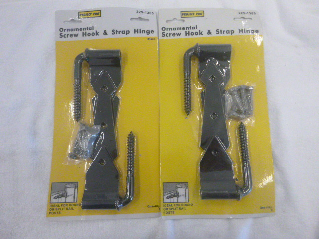 lot 74 image: 2 Project Pro Ornamental Screw Hook & Strap Hinges