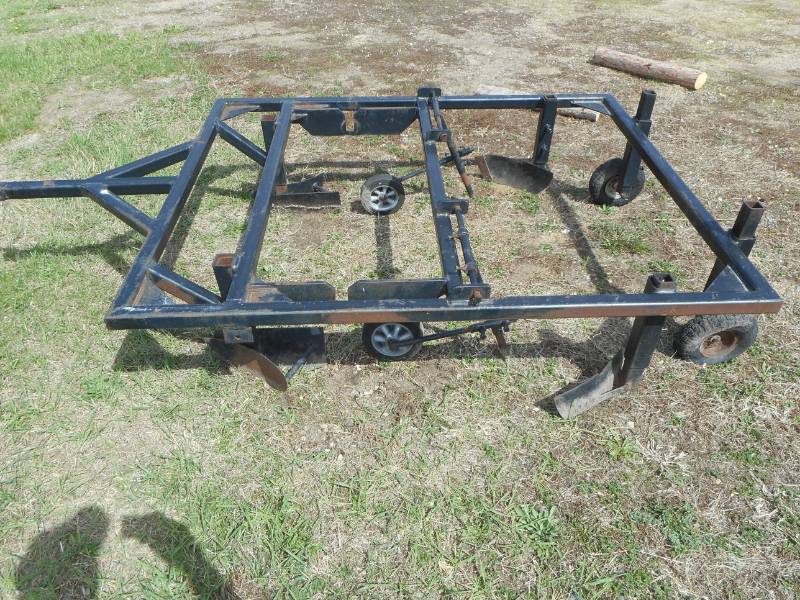 Garden Plastic-Laying Machine