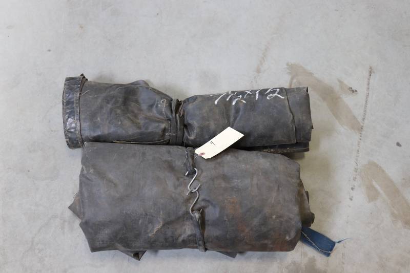 lot 9 image: 2 Small Tarps