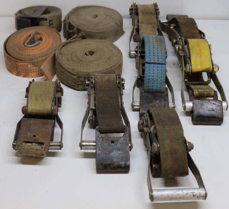 lot 21 image: 2 Straps & Wratchets