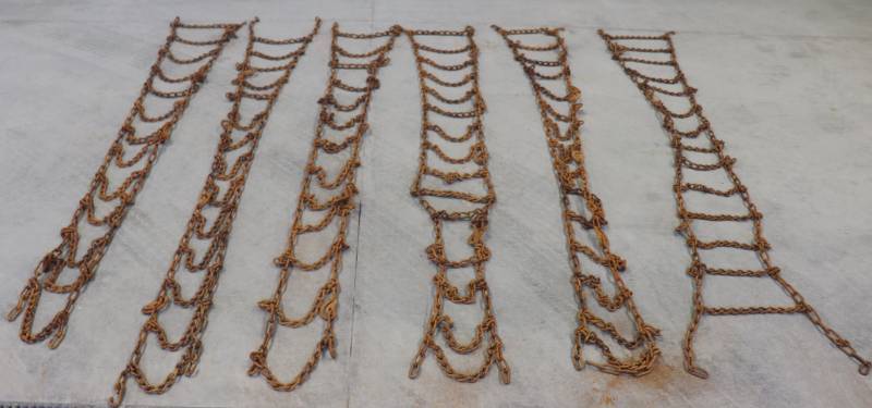 lot 29 image: Lot of (6) Tire Chains