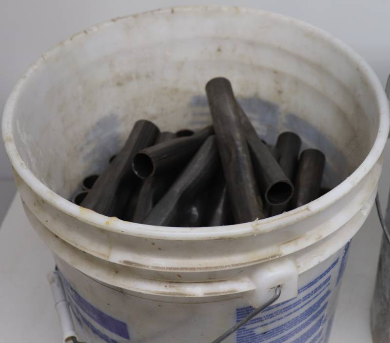 lot 102 image: Huge lot of steel Continuous Fence Splices. Approx 200
