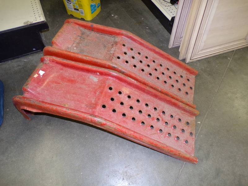 lot 76 image: Pair of Car Ramps