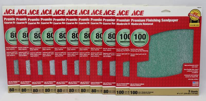 lot 30 image: 33 Sheets of Assorted Grit Premium Finishing Sandpaper