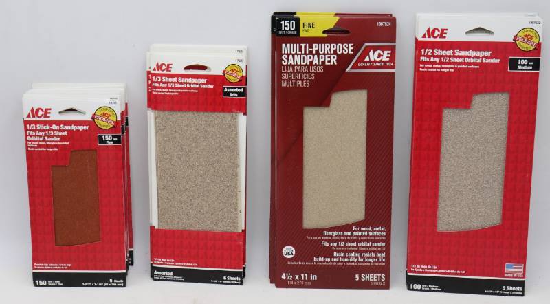 lot 35 image: 109 Sheets of Assorted Grit 12 & 13 Sheet Sandpaper