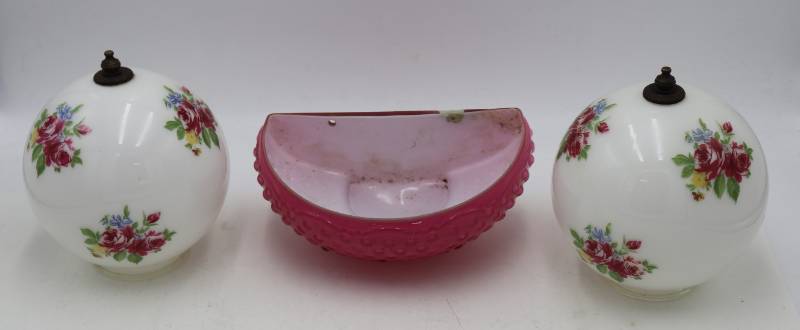 lot 40 image: Light Globes