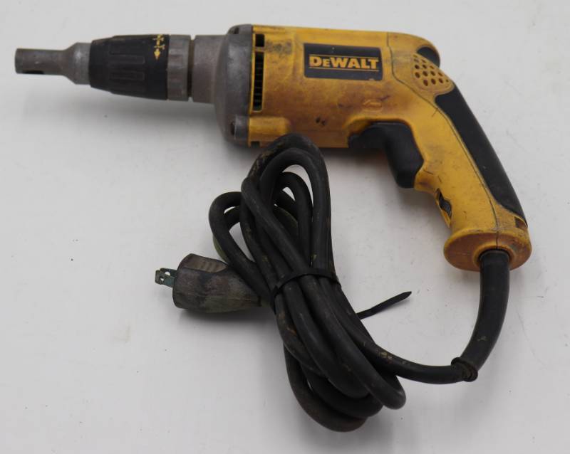 lot 43 image: Dewalt Sheet Rock Gun