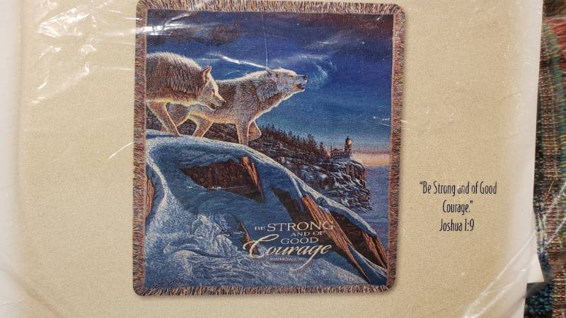 lot 138 image: Kim Norlien (2) High Quality Tapestry Woven Throw Blanket - 100% Cotton - Measures 50 x 60