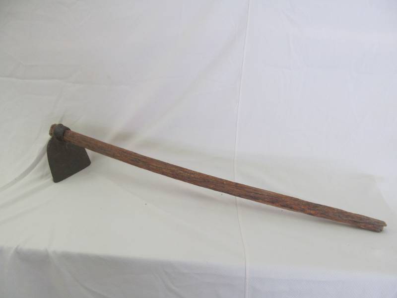 lot 14 image: Vintage Grain Puller