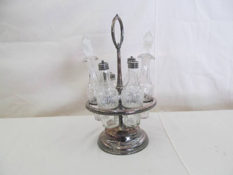 lot 68 image: Victorian Silver Plate Cruet Caddy