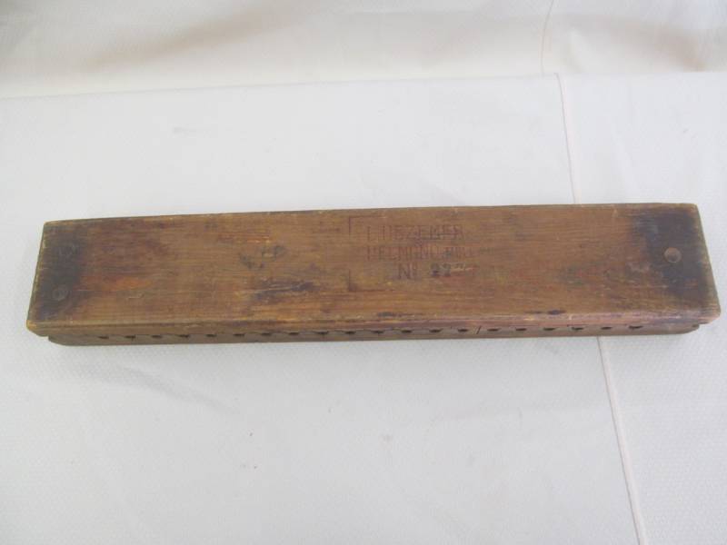 lot 72 image: Vintage Cigar Roller Mold