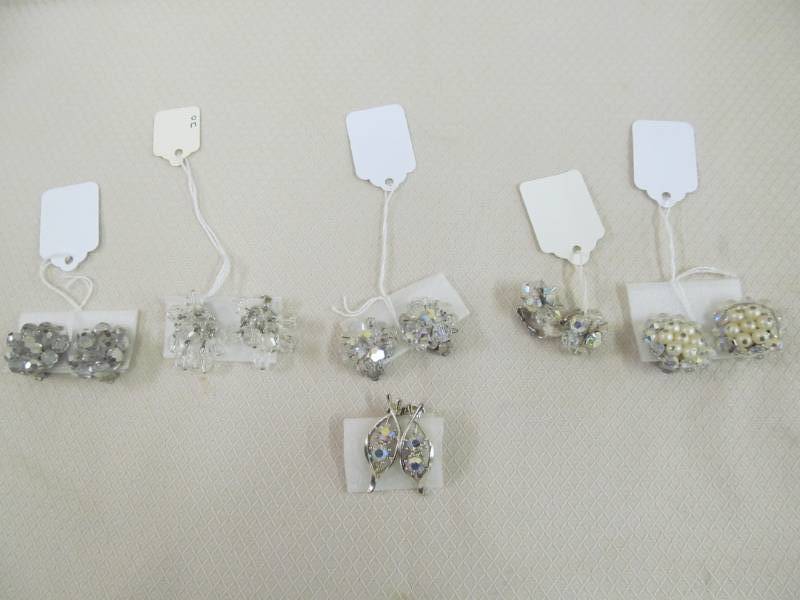 lot 101 image: Crystal Earrings