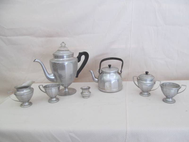 lot 113 image: Aluminum Coffee, Tea, Sugar Set