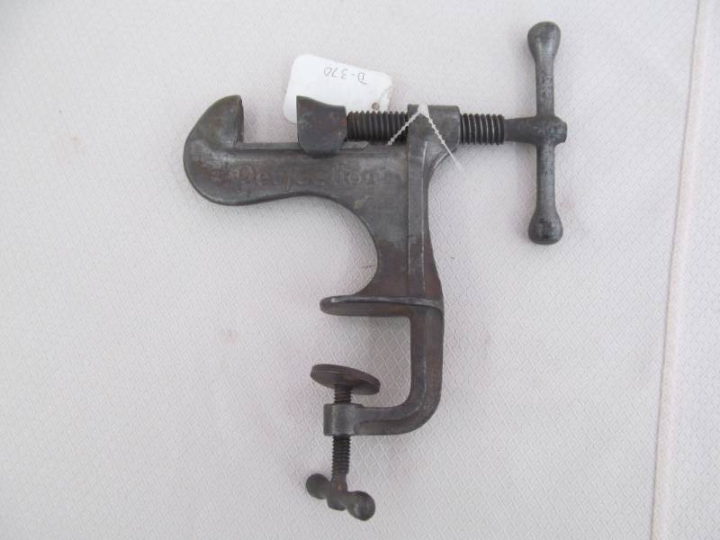 lot 117 image: Perfection Nutcracker- Malleable Iron Fittings