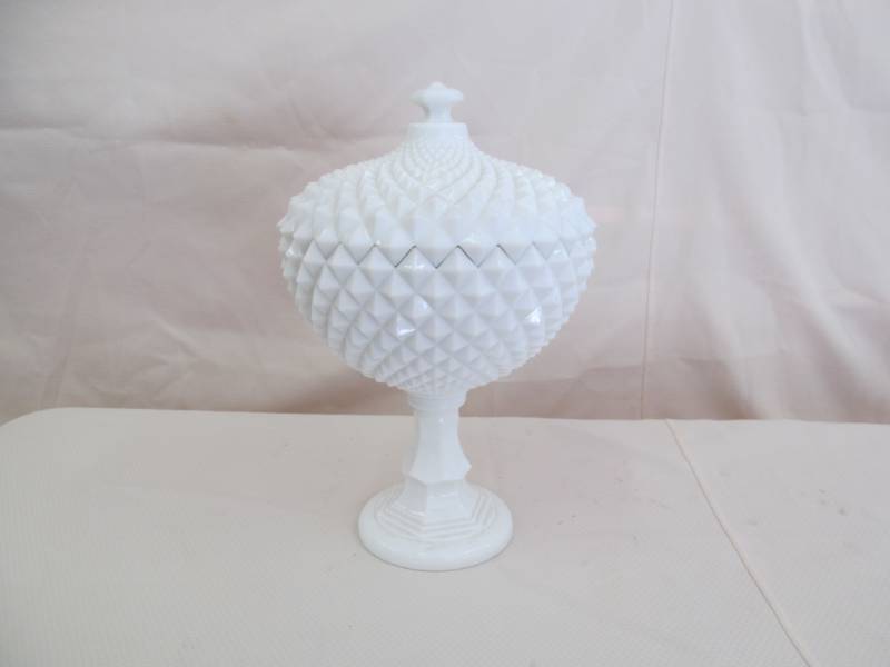 lot 124 image: Mosser Covered Compote