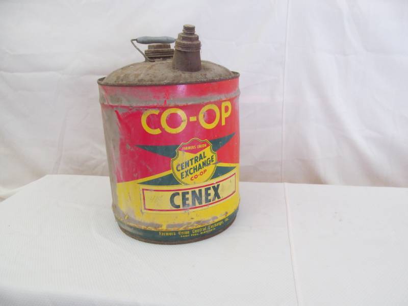 lot 134 image: Vintage- Cenex Co-op Metal Gas Can