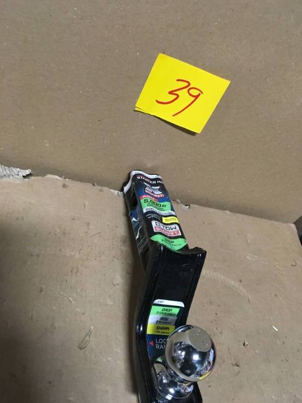 lot 39 image: TowSmart X-Mount Class III Starter Kit Receiver Hitch in good condition