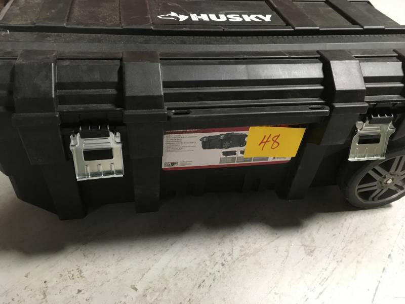 lot 48 image: Husky 35 in. Mobile Job Tool Box in good condition