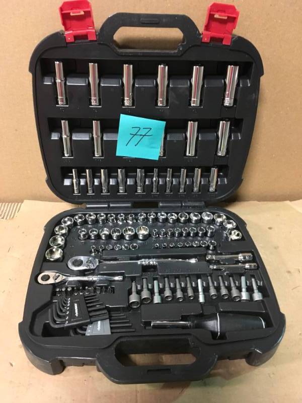 lot 77 image: Husky Mechanics Tool Set (111-Piece)  in good condition