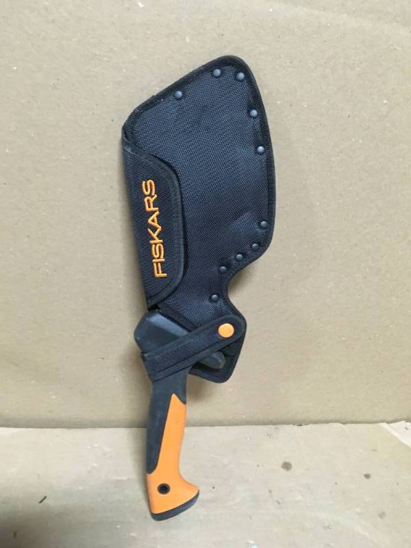 lot 33 image: Fiskars Billhook Steel Clearing Hatchet (18 in. ) in Good Condition