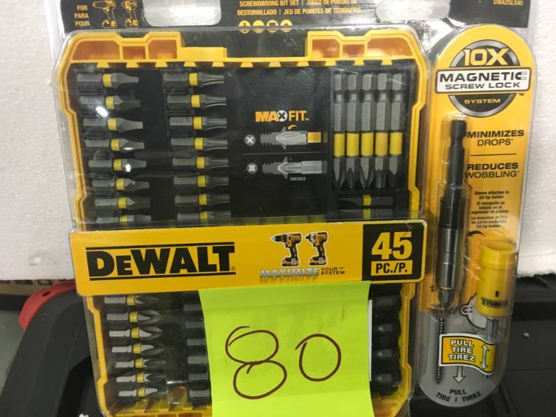 lot 80 image: DEWALT MAXFIT Screwdriving Set (45-Piece) in Good Condition