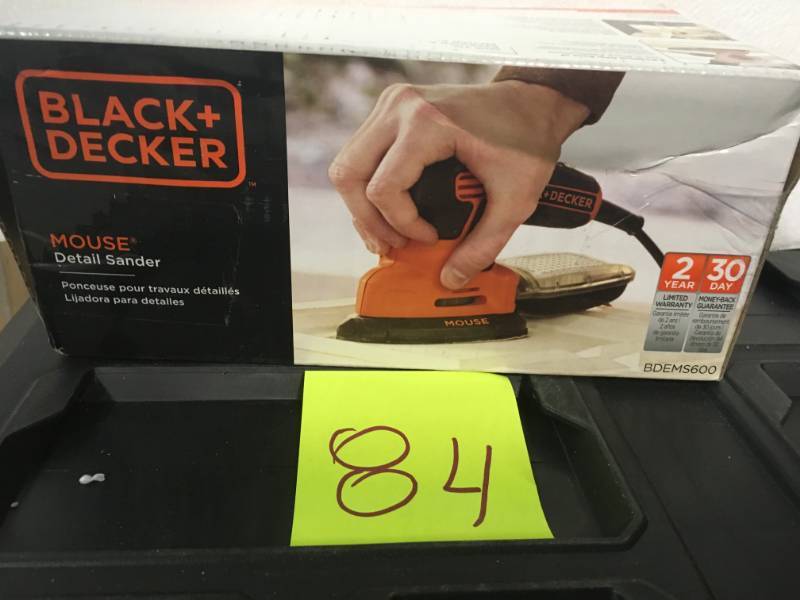 lot 84 image: BLACKDECKER Mouse 1.2 Amp Detail Sander in Good Condition