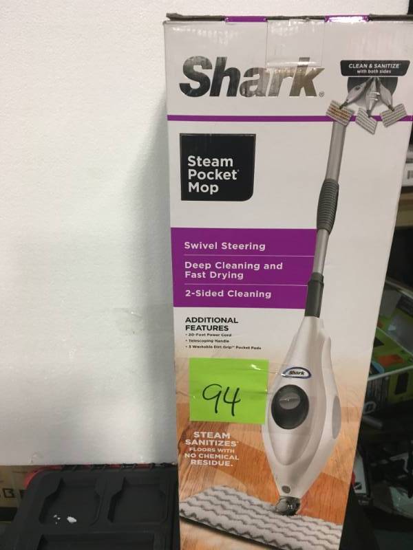 lot 94 image: Shark S3550 Deluxe Steam Pocket Mop (Refurbished) in Good Condition