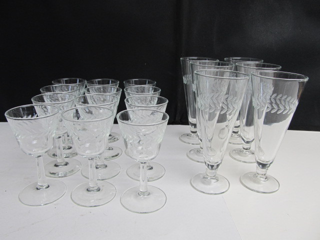 lot 55 image: 18-Piece Set of Matching Crystal Stemware 