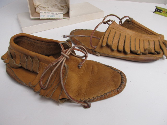 vintage minnetonka moccasins