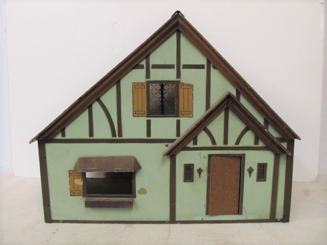 lot 98 image: Vintage 1940s-50s Dollhouse