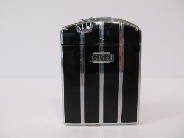 lot 117 image: Nice Vintage Deco Chrome RONSON Combination Cigarette Case & Lighter