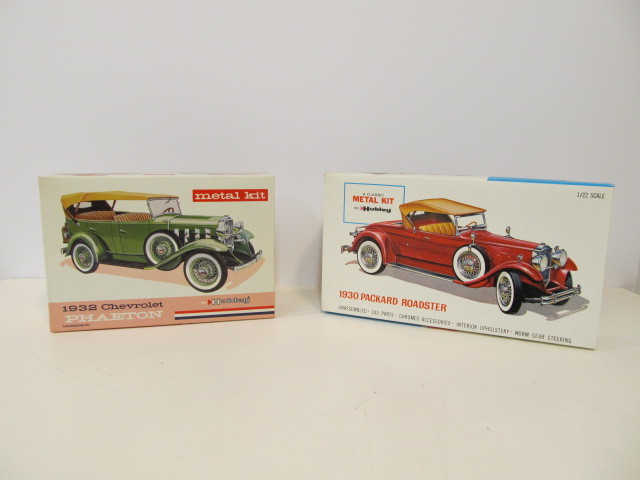 lot 138 image: 2 Unused Vintage HUBLEY Metal Kit Classic Car Models