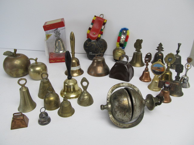 lot 73 image: Collection of Vintage Brass etc Bells