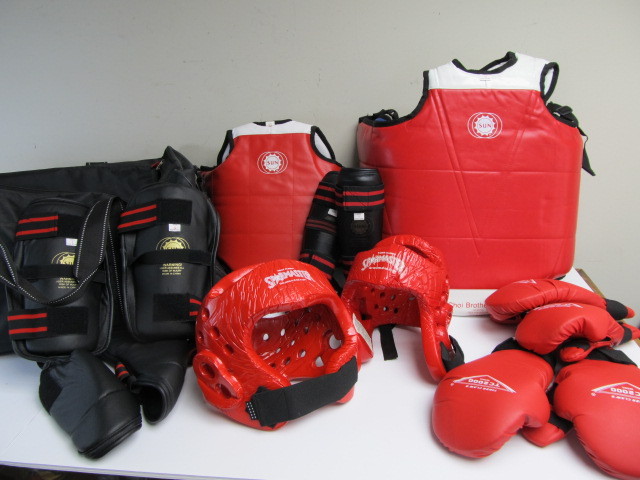 lot 169 image: Padded Martial Arts Fighting Gear