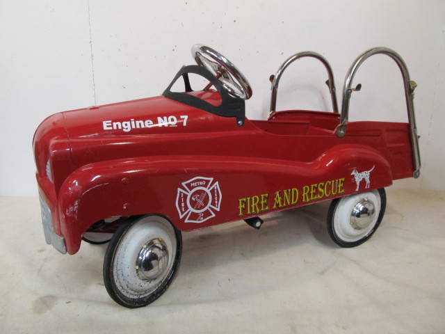 lot 210 image: Vintage Style Metal InStep Pedal Car Fire Truck