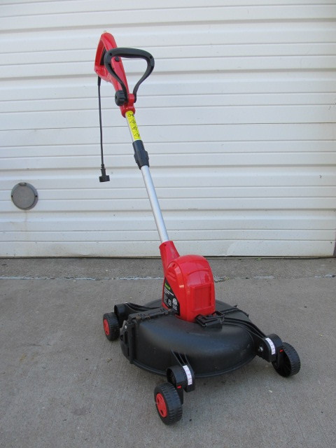 lot 190 image: Master Craft Electric Hedge Trimmer