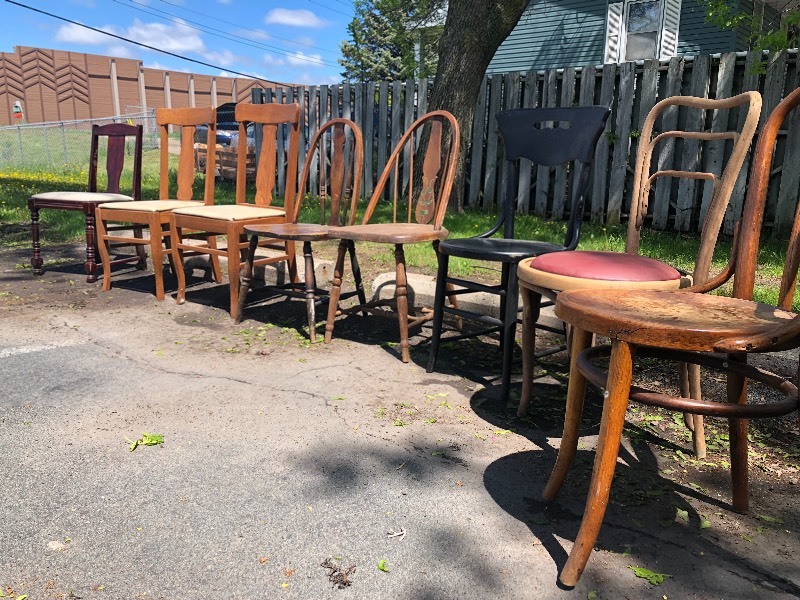 lot 236 image: LARGE Group of Vintage & Antique Wooden Chairs