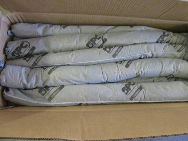lot 20 image: Case of SPC Slikwik Socs Sorbent So...