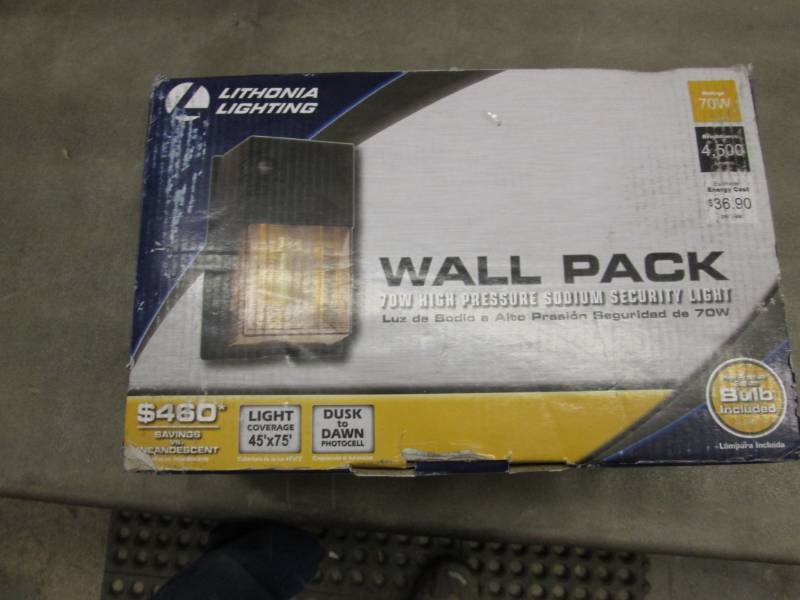 lot 74 image: Lithonia Lighting 70-Watt Outdoor B...