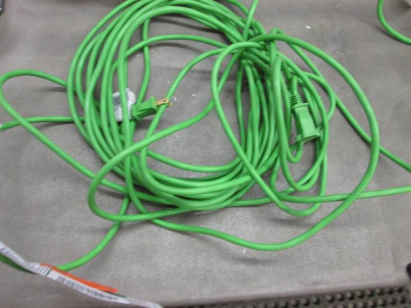 lot 87 image: Husky 50 ft. 162 IndoorOutdoor Ex...